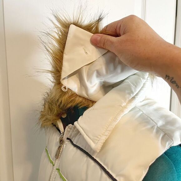 Weathervane Active Quilted Puffer Faux Fur Collar Sleeveless Pocket Zip Vest - Picture 8 of 13